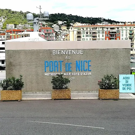 Appartement Atypique Studio Port De Nice