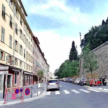 Atypique Studio Port De